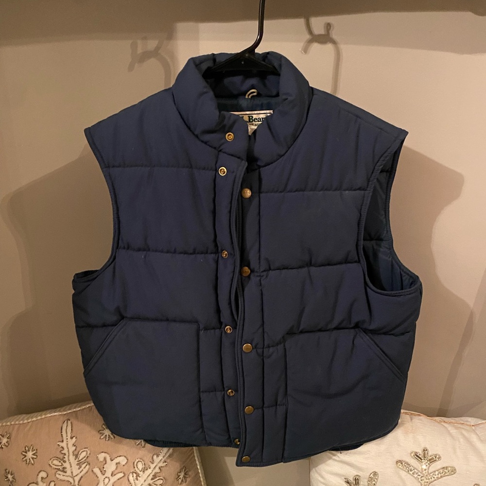 L.L. Bean Hopper Vest! From stranger things!!!